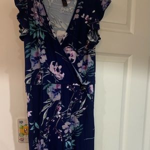 Hot Kiss- short sleeve blue floral jumper( size: L)